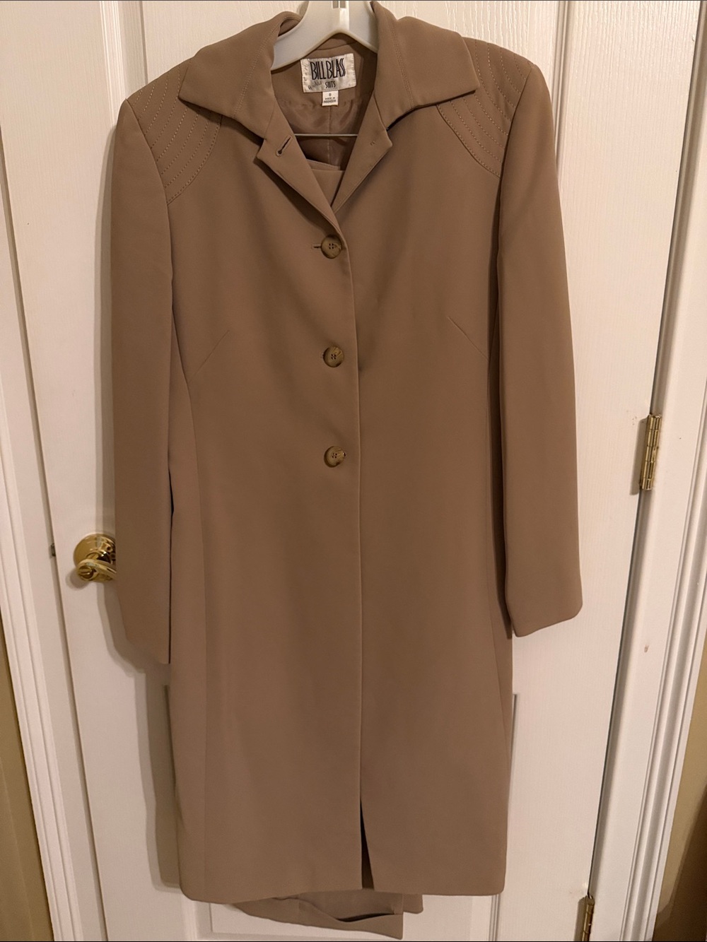 bill blass Women's Tan Single-Breasted Pant Suit